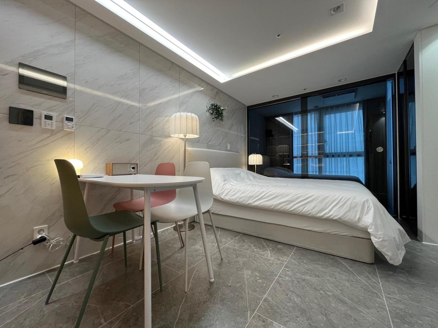 Gangnam Luxury House Apartment *